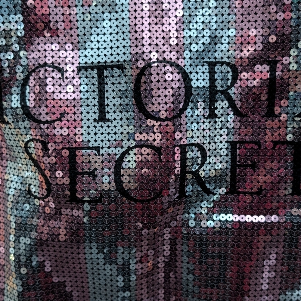 Victoria's Secret Sequin Tote Bag - Pink and Black NWT - Picture 2 of 2